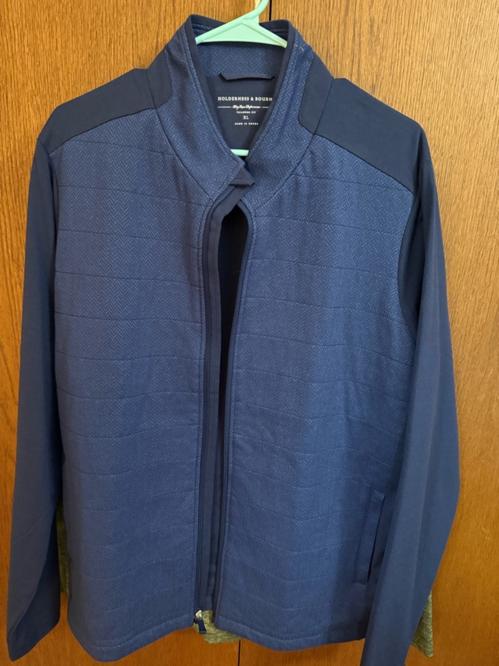 Holderness & Bourne Navy Quilted Herringbone Zip Jacket